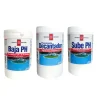 Kit de mantenimiento completo de piscina Química Universal con cloro, alguicida y correctores de pH.